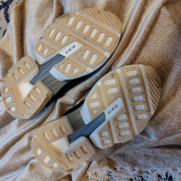 Adidas Wmns P.O.D. S3.1 'Core Black', Size 5.5 - Picture 12 of 16